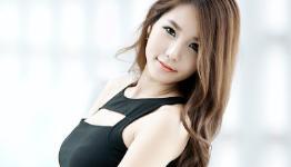 Korean model Lee Ji Min is Razer’s spokesgirl at G-Star 2012