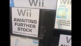 Family Fiends: November 18, 2006 – Waiting for a Wii