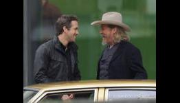 Ryan Reynolds, Jeff Bridges and Mary-Louise Parker on the R.I.P.D. Set