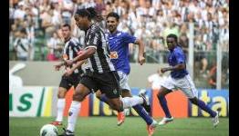 Brasileiro Round 38: Atletico Mineiro steal second position despite Ronaldinho penalty miss
