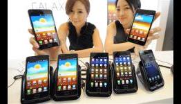 Korean mobile firms fined, to face sales ban
