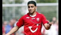 Fulham sign FC Twente midfielder Chris David