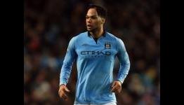 Joleon Lescott snubs Everton or Aston Villa transfer to stay at Manchester City