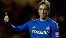 Benitez: Torres and Ba will have to fight it out for Chelsea starting spot