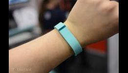 Pocket-Lint: Fitbit Flex pictures and hands-on