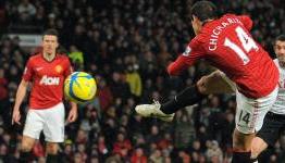 Manchester United’s Javier Hernandez gives Sir Alex Ferguson a ‘dilemma’