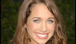 ‘Switched at Birth’ Alum Books Female Lead in Amazon’s ‘Zombieland’
