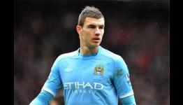 Dortmund want Dzeko to replace Lewandowski