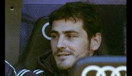 ‘Casillas is a great captain’ – Van der Sar