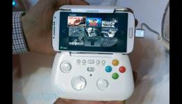 Samsung’s Galaxy S4 Game Pad Is The Future Of Handheld Gaming