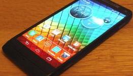 Motorola Releases RAZR i Jelly Bean Update
