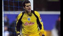 AC Milan closing in on Julio Cesar