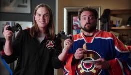 Kevin Smith Gets His Game On With Jason Mewes Playing Injustice: Gods Among Us