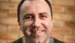 Lee Schuneman Presents Evolve In Brighton Opening Keynote