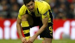 Real Madrid joins Bayern in race to sign Robert Lewandowski