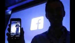 No Home for Facebook at AT&T: HTC First to be discontinued
