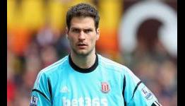 Begovic happy to stay at Stoke