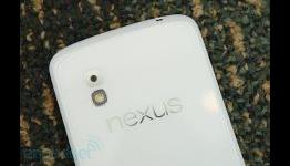 Engadget – LG Nexus 4 shows up in white at Google I/O (hands-on)