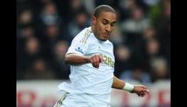 Arsenal agree terms with Swansea City defender Williams