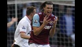 Carroll to reject £15m West Ham move & fight for Liverpool future