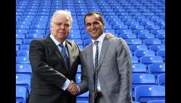 Everton chairman Kenwright warns Moyes off Baines move