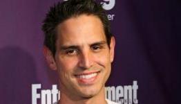 ‘Arrow’s’ Greg Berlanti to Direct Sci-Fi Film ‘Epsilon’