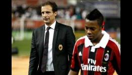 Milan must meet us halfway for Robinho, says Santos official