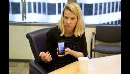 Yahoo’s Mayer shines spotlight on video