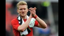 Official: Chelsea announce Schurrle signing