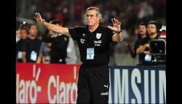 Uruguay boss Tabarez rues Forlan penalty miss