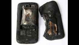 Samsung Galaxy S III explodes in girl’s pocket, and boy oh boy it did quite a bit of damage