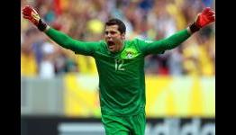 Napoli in advanced talks to sign Arsenal target Julio Cesar