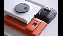 Spot the pattern: Nokia Lumia 1020 hangs out with 808 PureView and N8