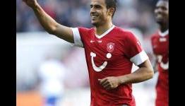Tottenham confirm Chadli signing