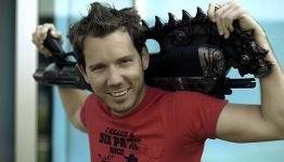 Cliff Bleszinski Writes an Open Letter Asking Phil Fish to Return
