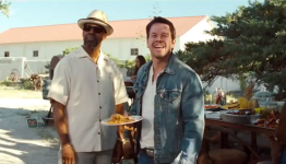 Red-Band “2 Guns” Trailer Blows Up All The Right Spots