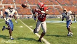NCAA Football 14 Review | GamingBolt