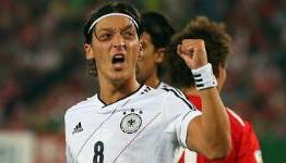 Low: Ozil sale ‘incomprehensible’