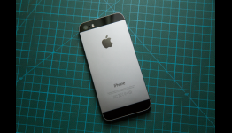 iPhone 5s Review: Apple’s Latest Smartphone Goes For (And Gets) The Gold – TechCrunch