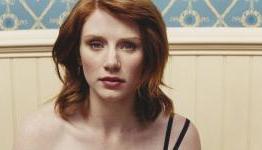 Bryce Dallas Howard in Early Talks to Star in Universal’s ‘Jurassic World’