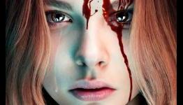 New Carrie “Stop Hurting Yourself!” Clip With Chloë Grace Moretz & Julianne Moore