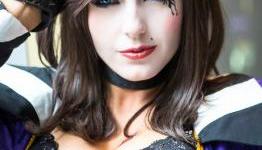 Jessica Nigri Cosplays as Mad Moxxi from Borderlands