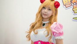 Ryu Ji Hye Cosplays for Keri-Hime Sweets at G-STAR 2013 Video Game Expo