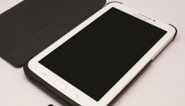 Magnector: A Magnetic Case to SuperCharge your Mobile Phone @GamerFitnation
