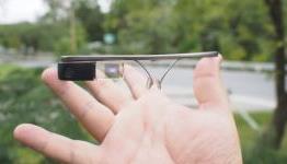 Google demos mini-games for Glass