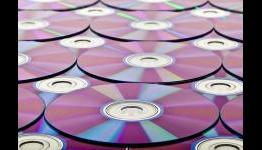 Facebook puts 10,000 Blu-ray discs in low-power storage system