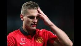 Moyes not concerned by timing of Vidic announcement