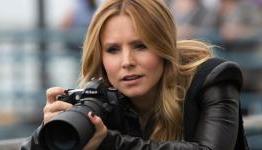 Veronica Mars Review at Skewed and Reviewed