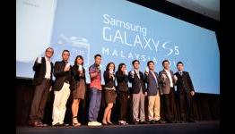 Samsung GALAXY S5, Gear 2 and Gear Fit Arrive in Malaysia!