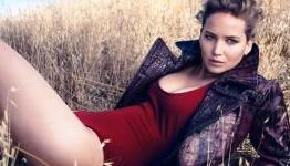 Top 8 Sexiest Actresses of Hollywood in Year 2013